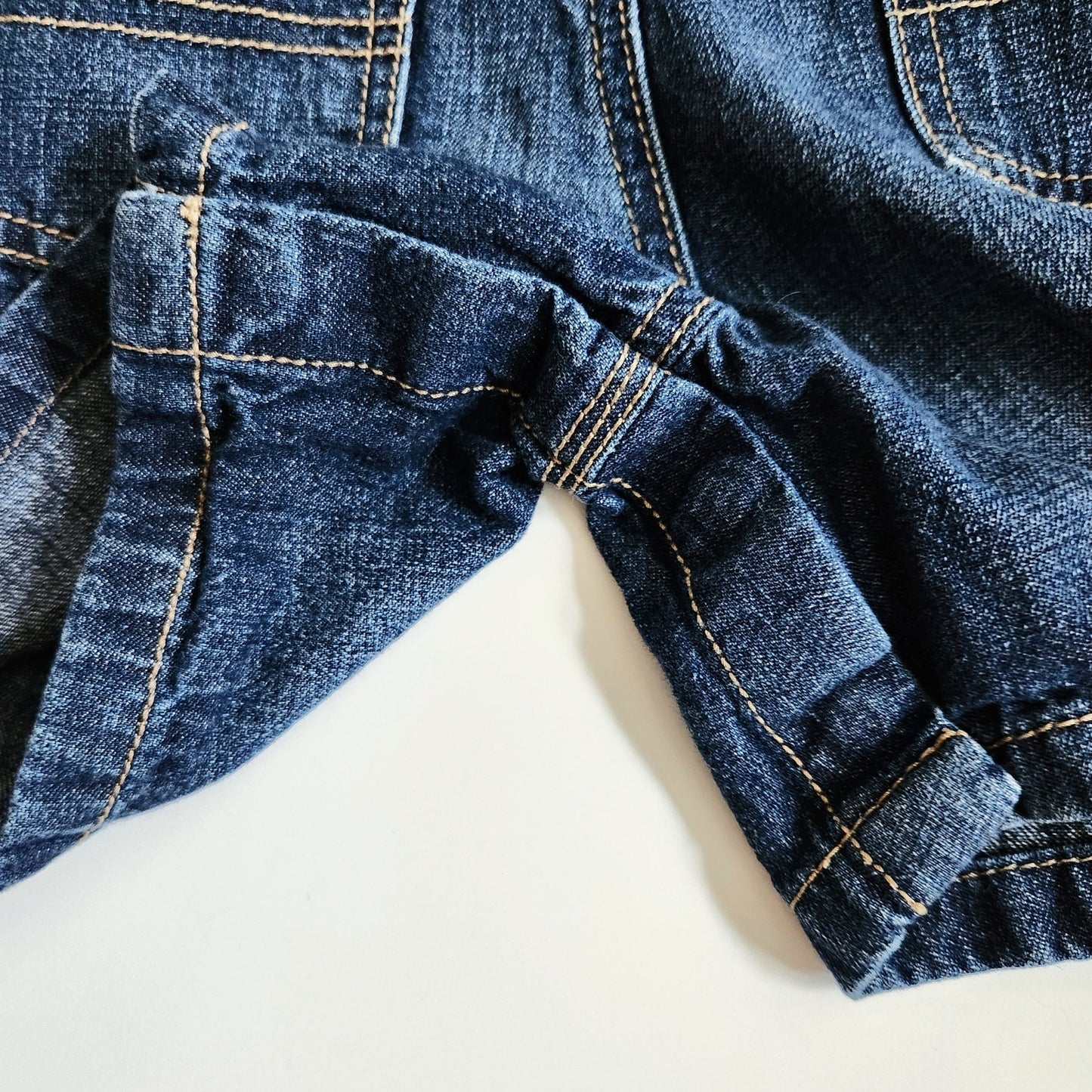 Toddler Outfit Old Navy Rainbow T-shirt & Oshkosh B'gosh Overalls Size 18-24 Mos