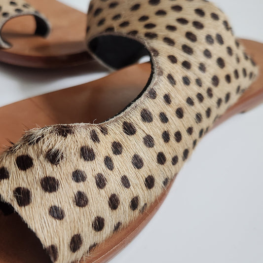 Urge for Anthropologie Women's Jojo Cheetah Pony Fur Flat Sandals Size 38 EU | 7.5 US Genuine Calf Hair