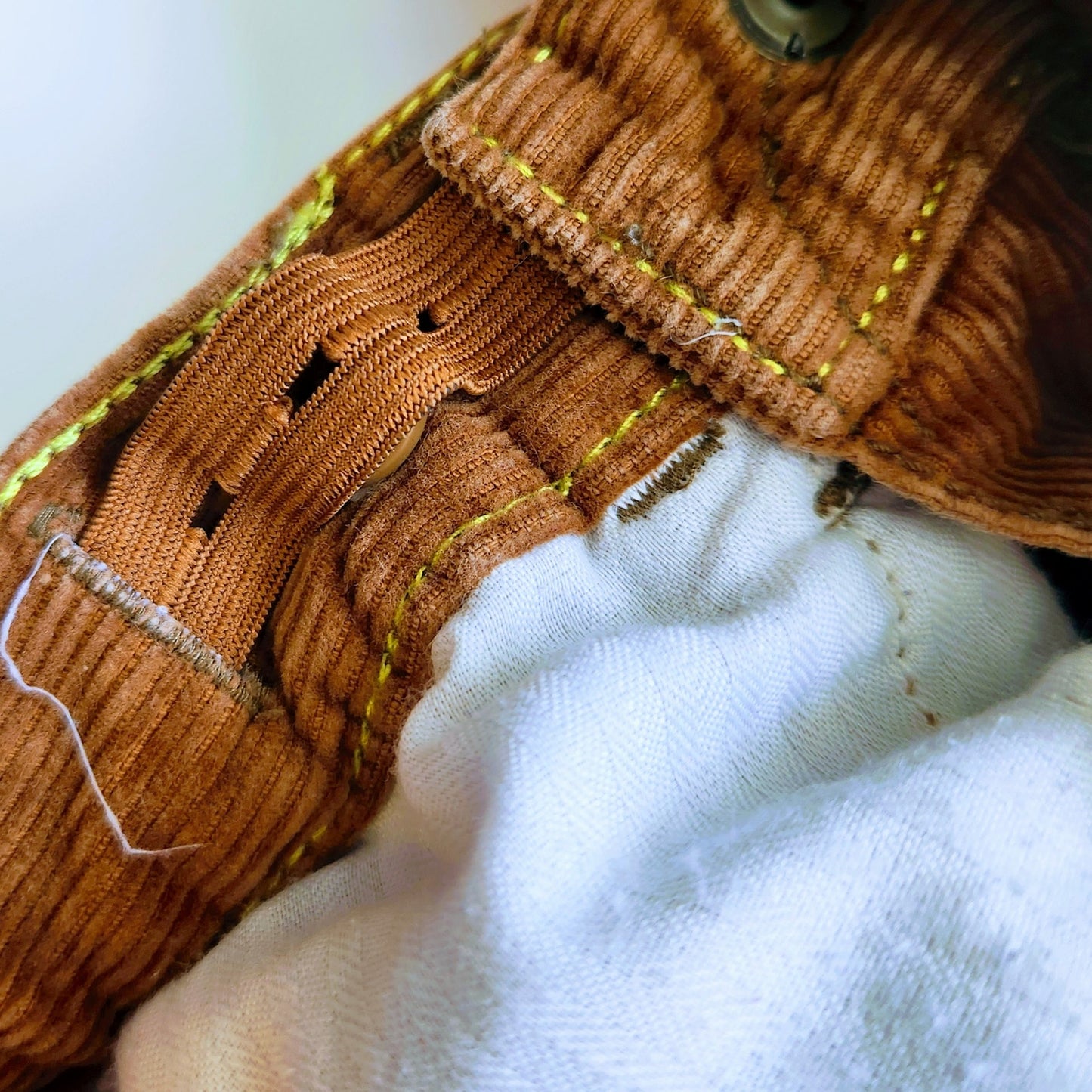 BabyGap 1969 Toddler Slim Cord with Stretch Deep Camel Size 18-24 months