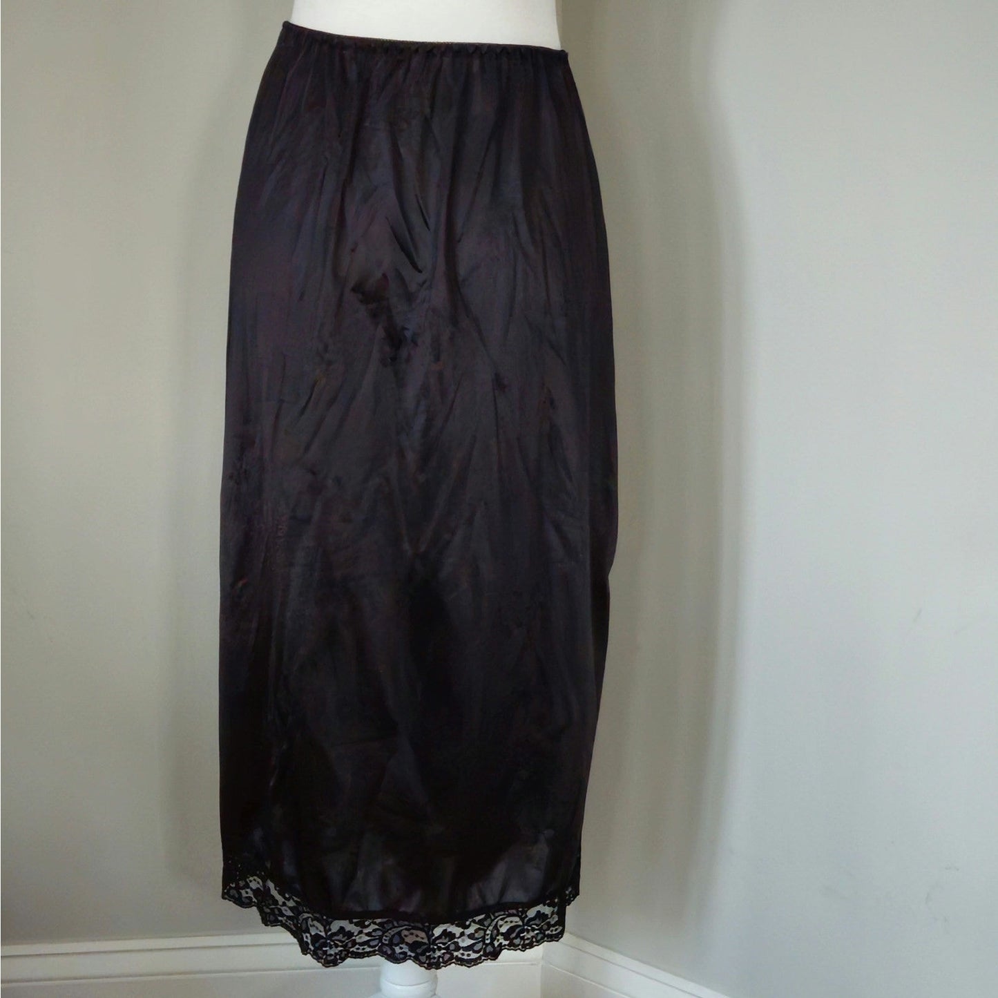 Vintage Black Nylon Half Slip by MMI | 1980s USA Made | Women's M
