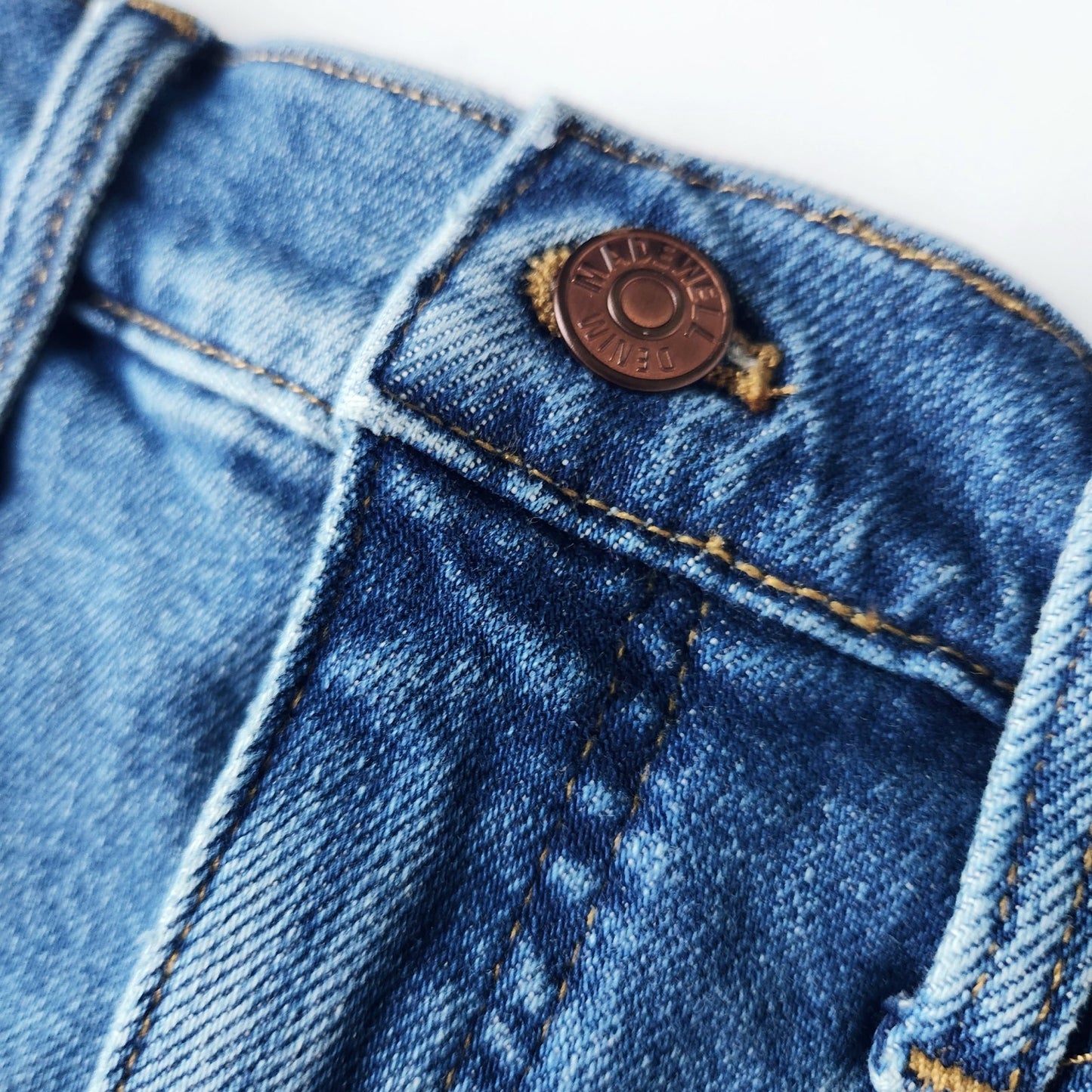 Madewell Women's High-Rise Denim Cutoff Shorts Dark Blue Onaway Wash Size 28