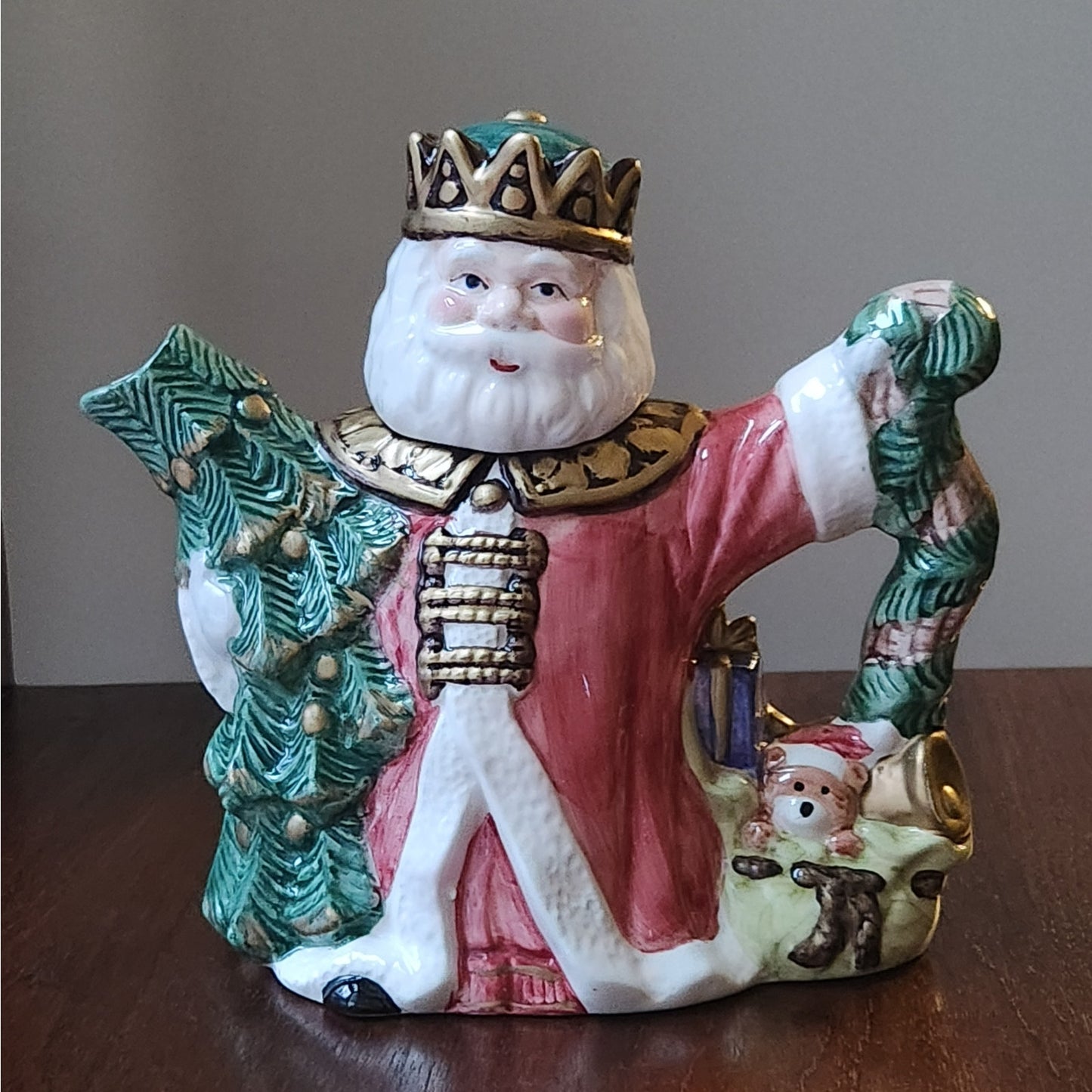 Vintage World Bazaars Santa King Ceramic Pitcher / Teapot – Early 2000s Regal Father Christmas