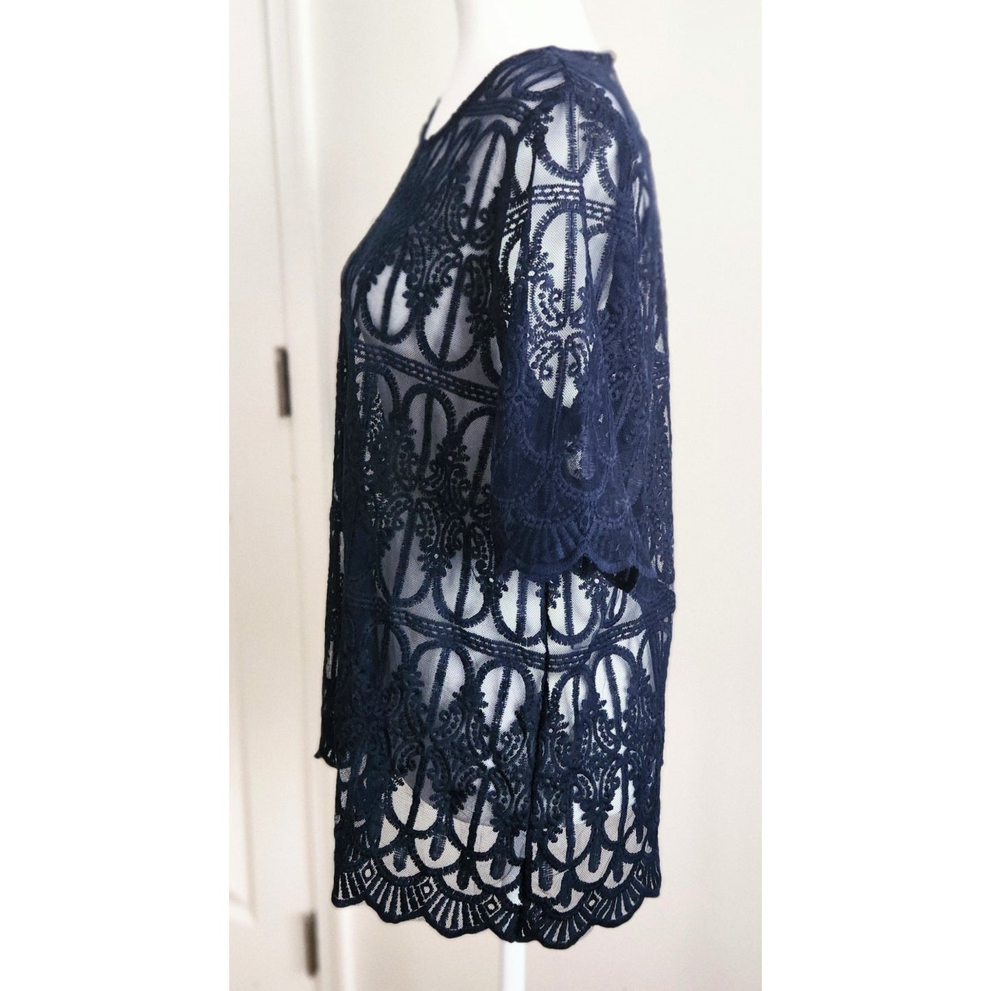 Anthropologie En Elle Marka Lace Scallop Hem Navy Blue Blouse | Women's 10 NWT