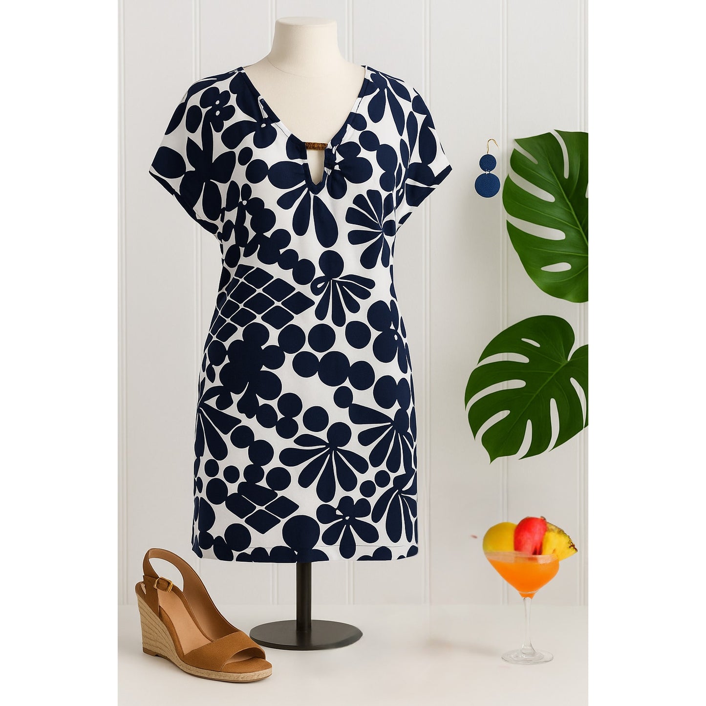 Trina Turk Bali Blossoms Midnight Buckle Stretch Tunic Swimsuit Cover Up Women's Size S