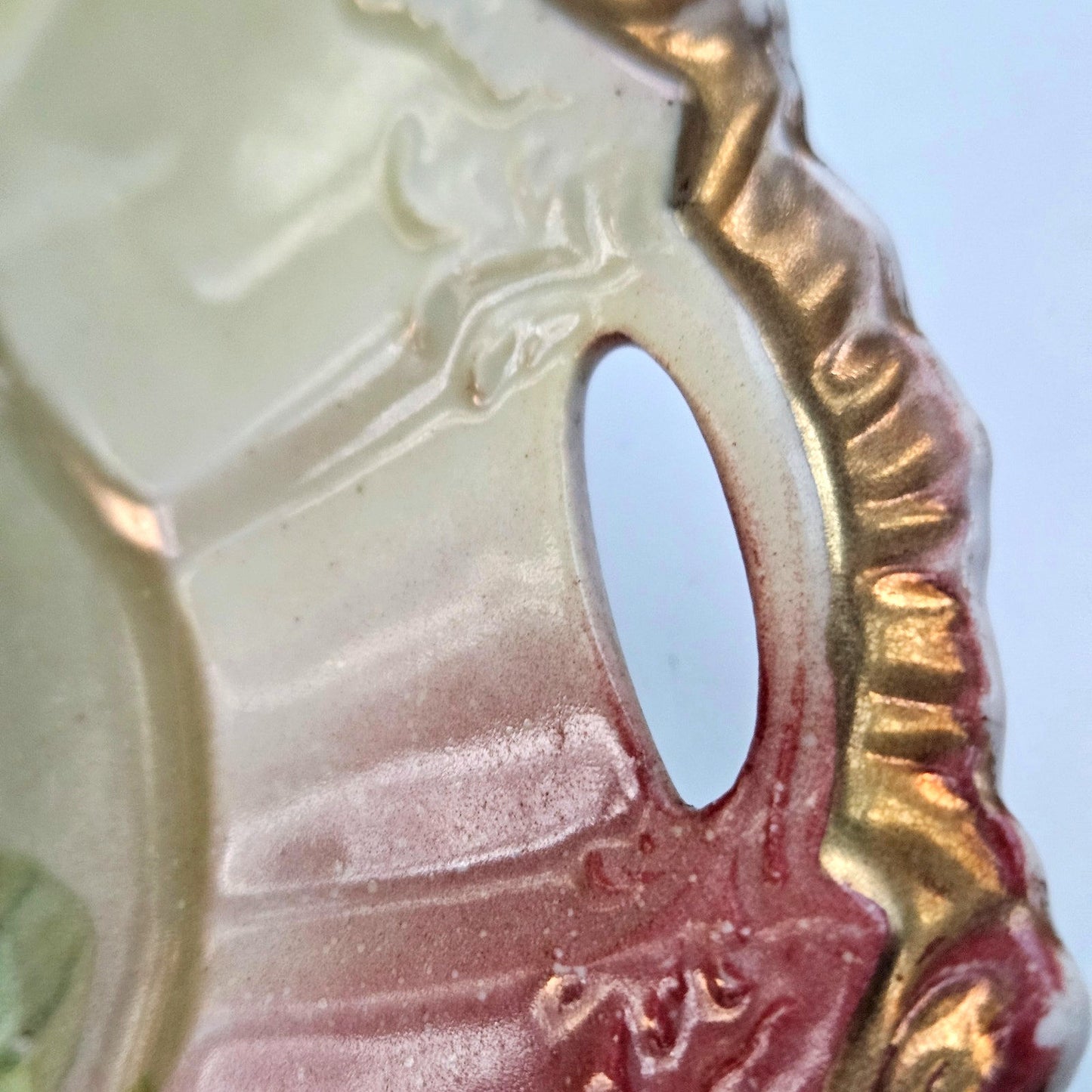 Antique Kuno Steinmann Tiefenfurt Porcelain Bowl  Hand-Painted “Roses à la Paris” | Made in Germany | Circa 1900–1915 | Heavy Gold Gilt