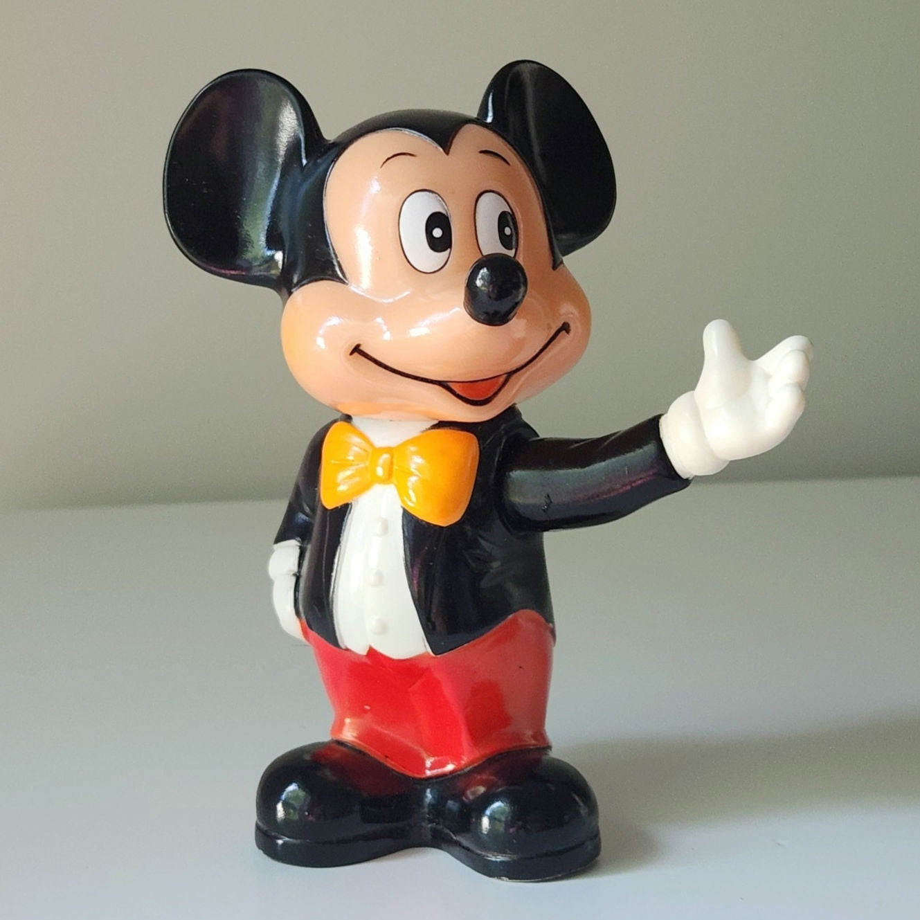 Vintage 1970s Disney Coin Bank Set – Minnie Mouse, Mickey Mouse & Donald Duck