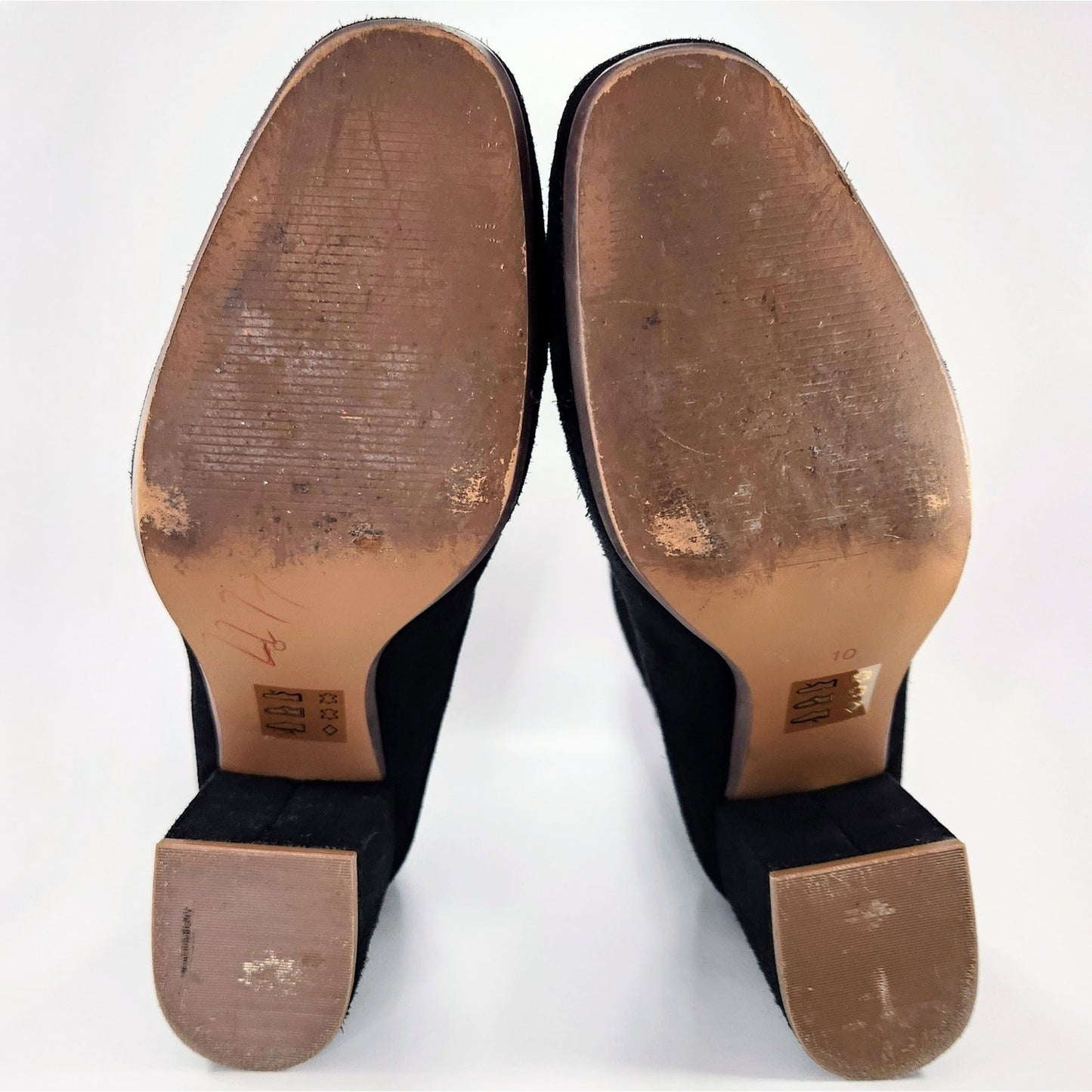 The Amalia Zip Ankle Boot in Suede True Black – Women's 10