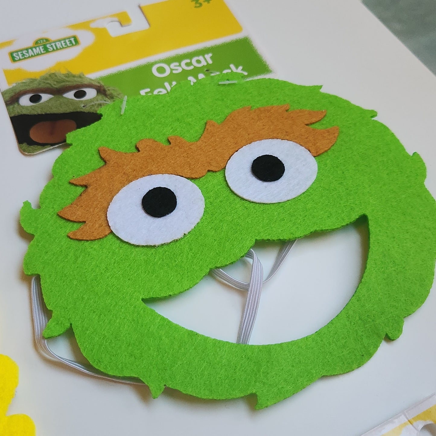 🧡 Sesame Street Felt Masks Set of 4 – Big Bird, Oscar the Grouch, Bert, and Ernie – Kids Dress-Up Party Favors Halloween