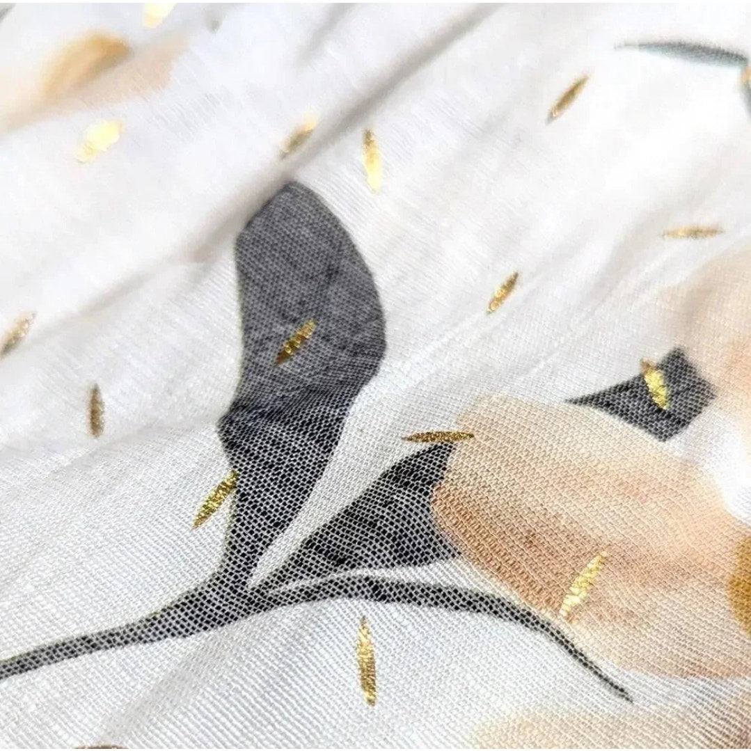 🌸 Elegant Harvé Benard Petite Blouse – White Floral with Gold Metallic Specks – Women's Size PL