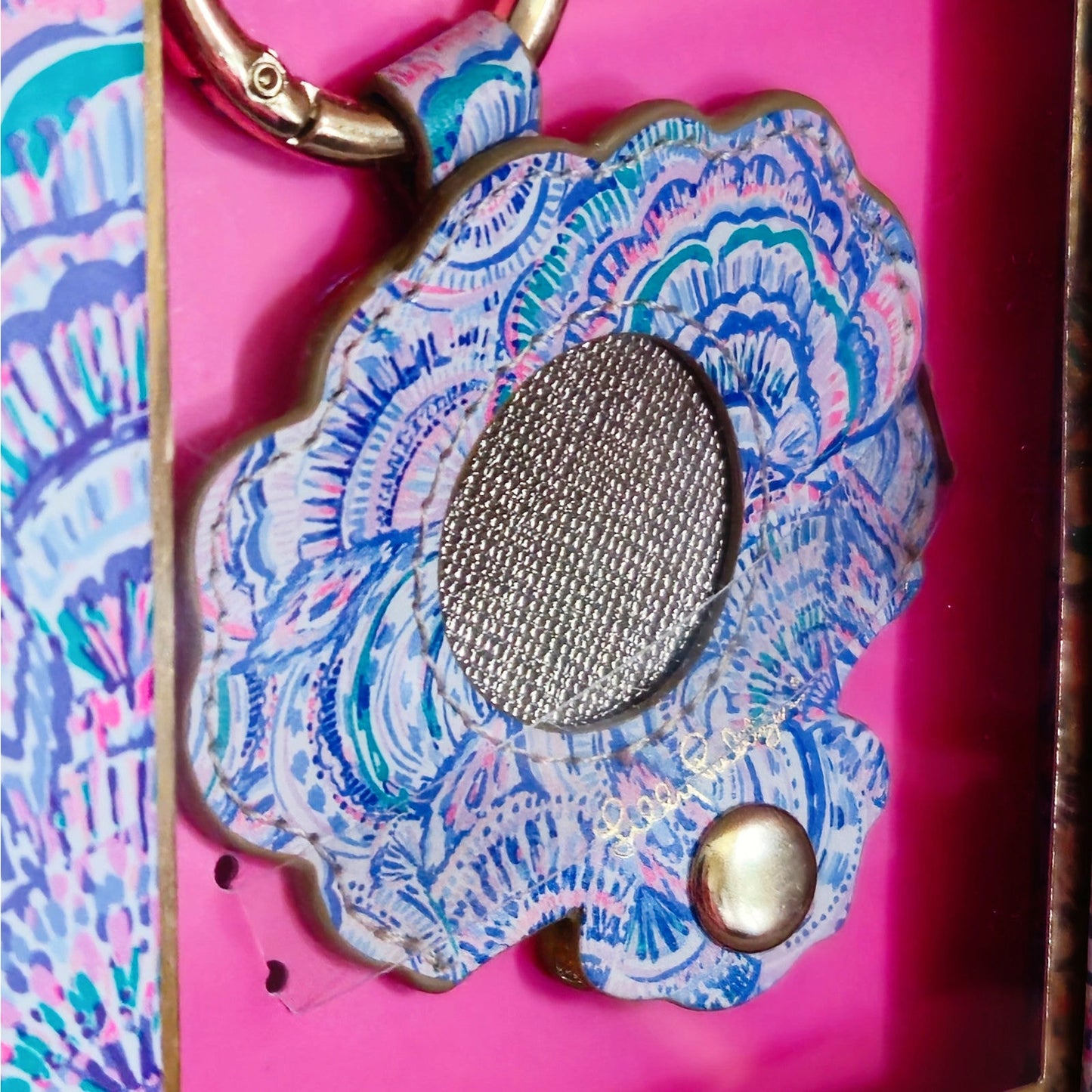 Lilly Pulitzer AirTag GPS Holder Keychain NIB | Happy As A Clam Pink Purple