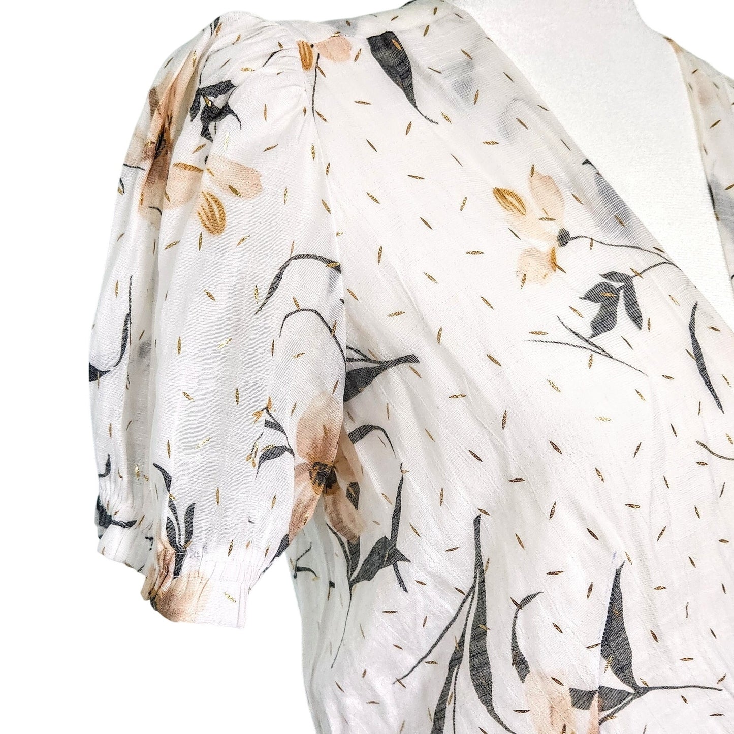 🌸 Elegant Harvé Benard Petite Blouse – White Floral with Gold Metallic Specks – Women's Size PL