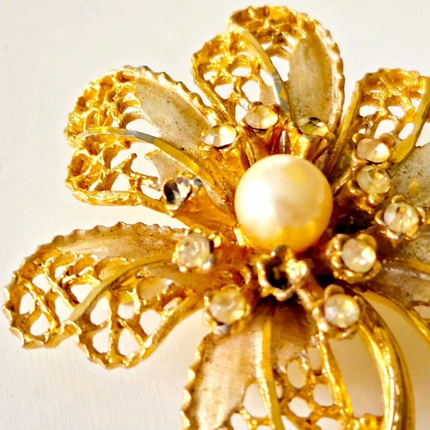 Vintage Mid Century BSK Gold Tone Filigree Pearl & Rhinestone Flower Brooch