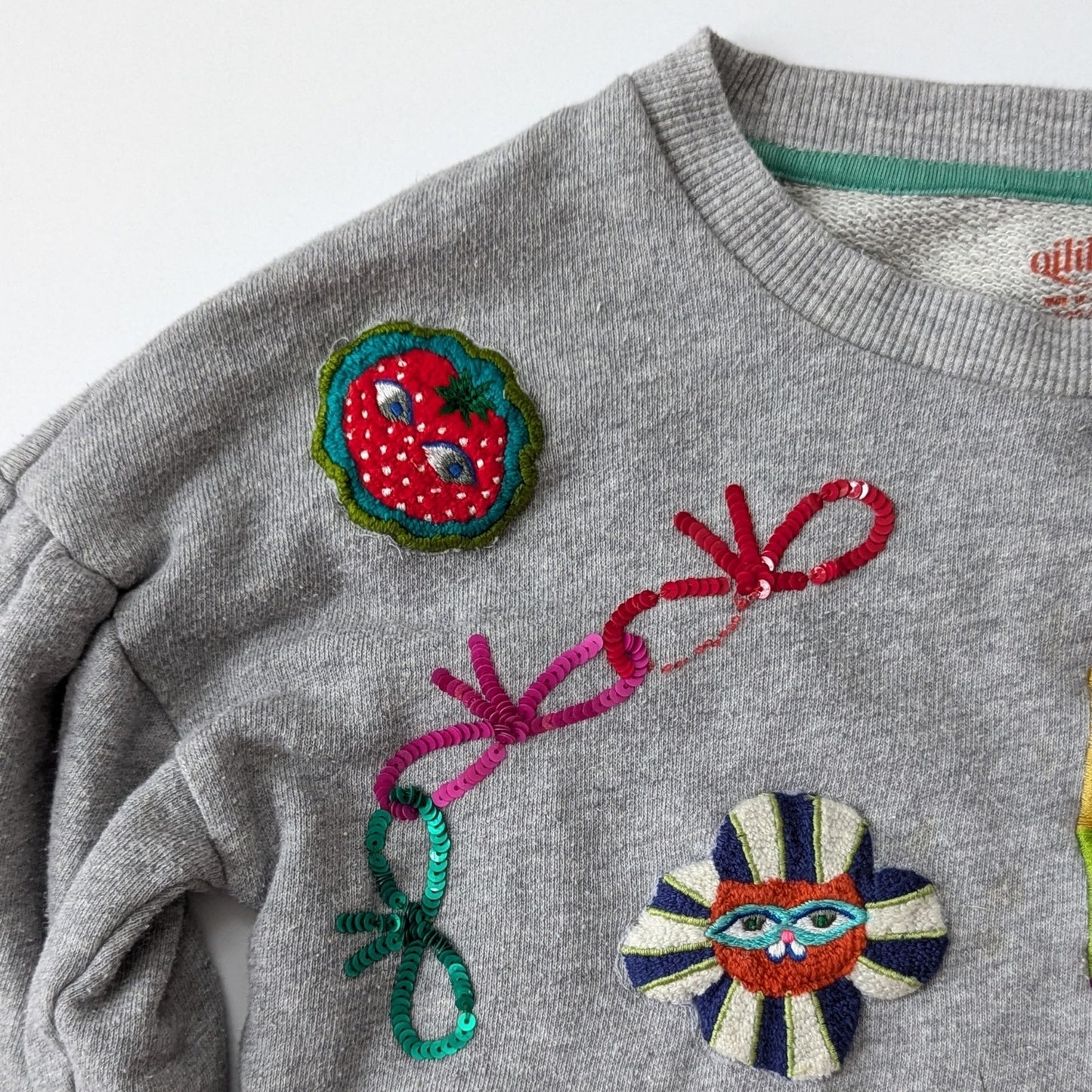 Oilily Believe Sweater Gray Crewneck Girls Size 7 | 122cm Sequins & Embroidery Puff Sleeve Cotton