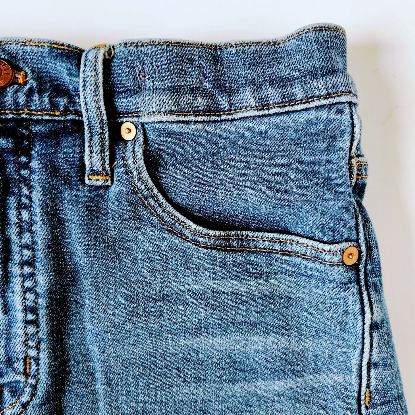 Madewell Women's High-Rise Denim Cutoff Shorts Dark Blue Onaway Wash Size 28