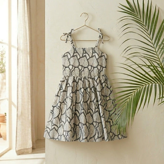 Janie and Jack Palm Leaf Cotton Eyelet Dress in Jet Ivory Black & White Size 2T