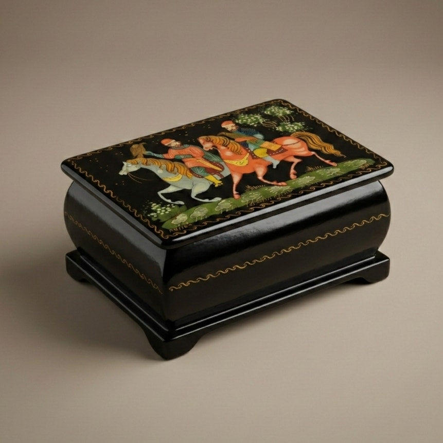 Vintage Russian Signed Palekh Lacquer Box Hand Painted Folk Scene