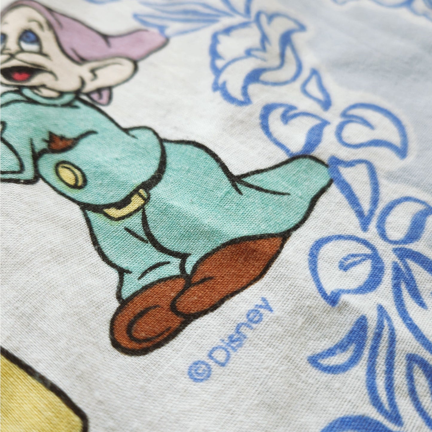 Vintage Dundee Disney Snow White Crib Quilt & Sheet Set (1980s, USA)