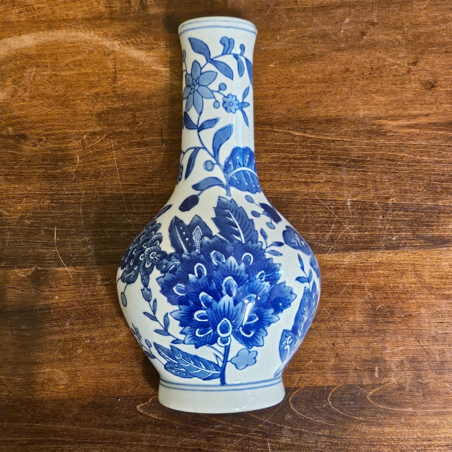 1990s Blue & White Wall Pocket Vase – Baum Bros “Formalities” Chinoiserie Floral