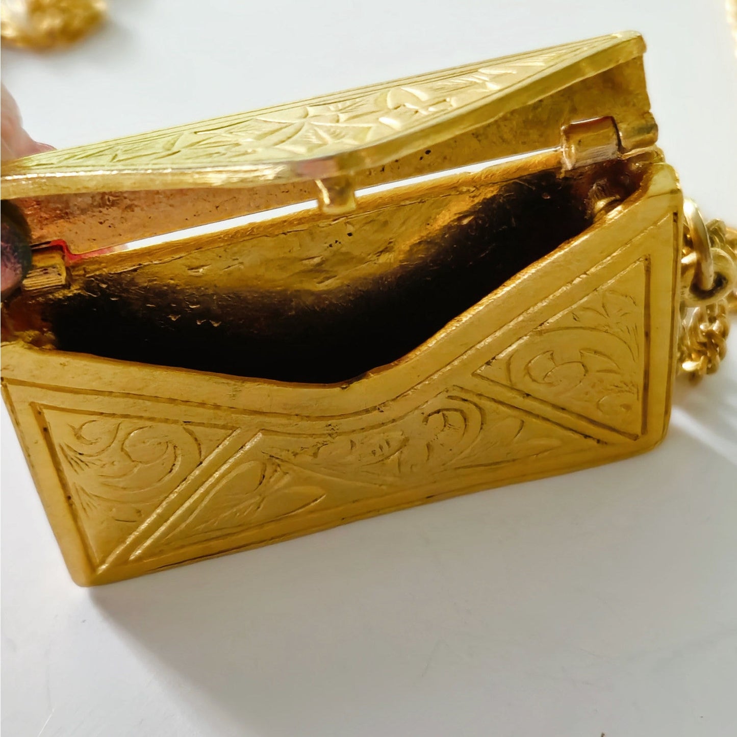 Vintage Gold Tone Envelope Locket Necklace