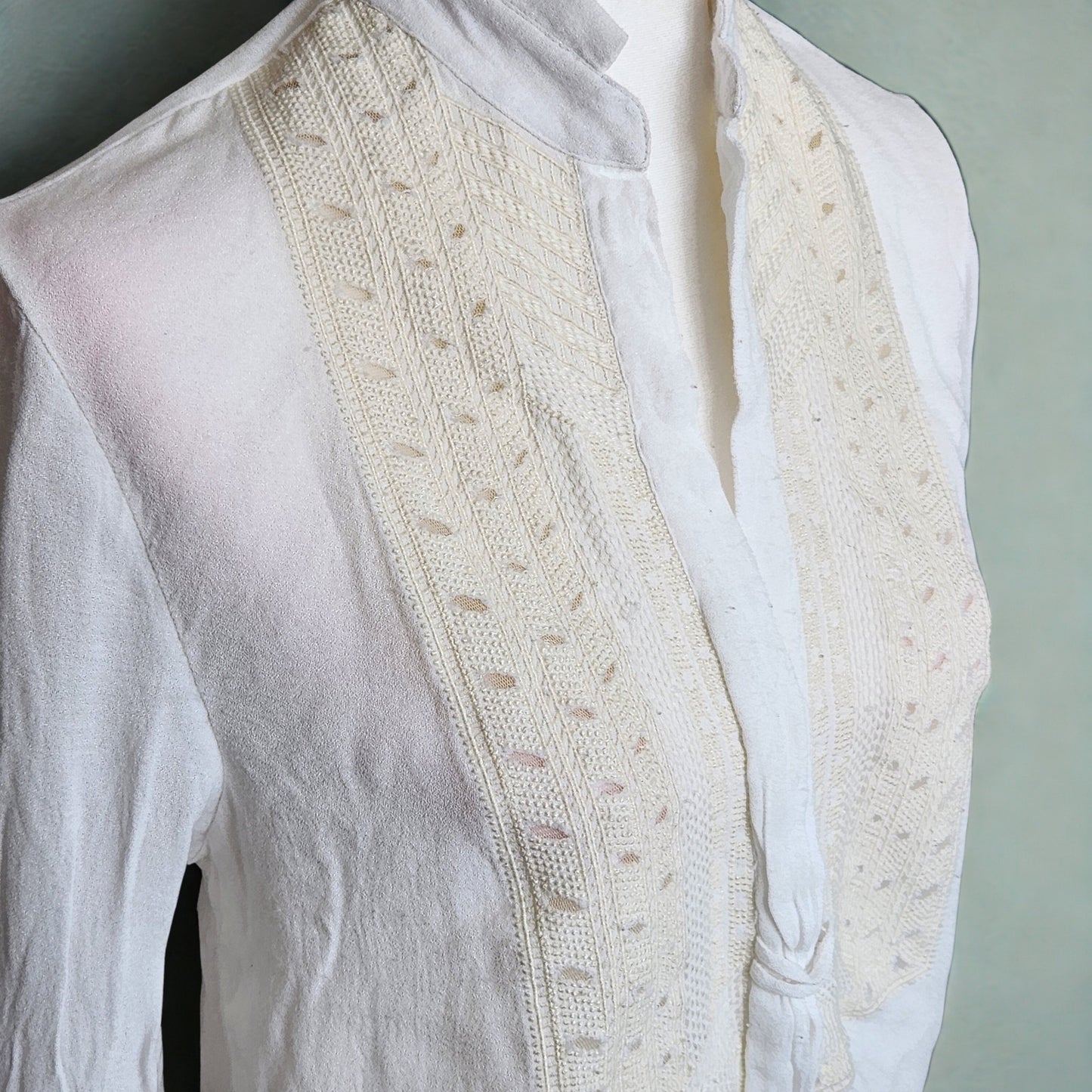 Anthropologie / Leifsdottir White Embroidered Bib-Front Blouse – Women Size 2