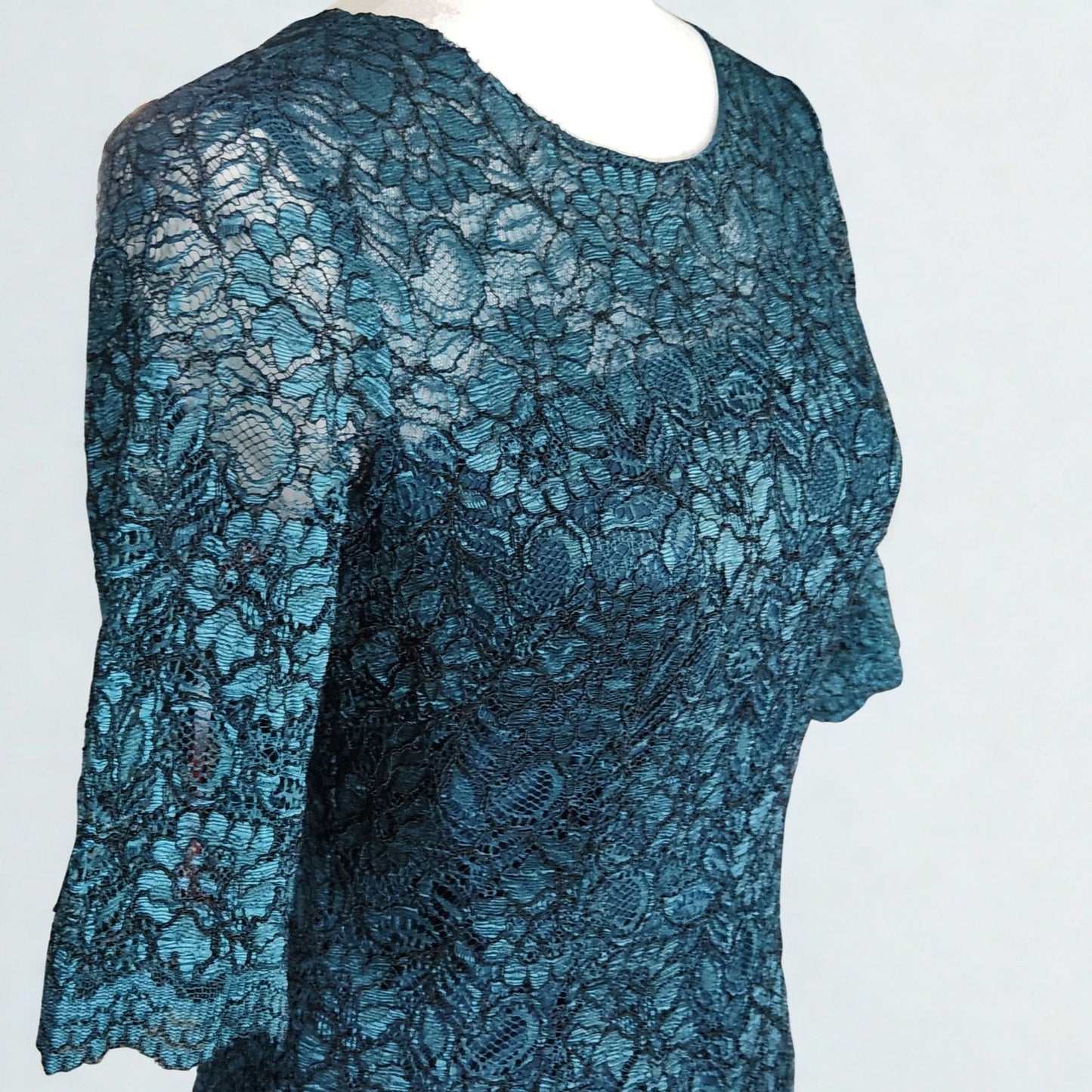 ML Monique Lhuillier Women's Lace Me in Teal Short Sleeved Cocktail Dress Size 8