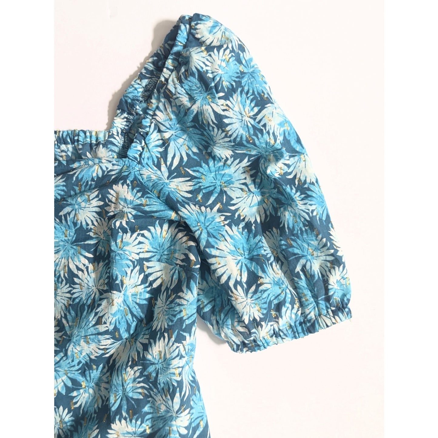 Michael Kors Women's Off Shoulder Metallic Gold Detail Floral Blouse in Nassau Teal Size S