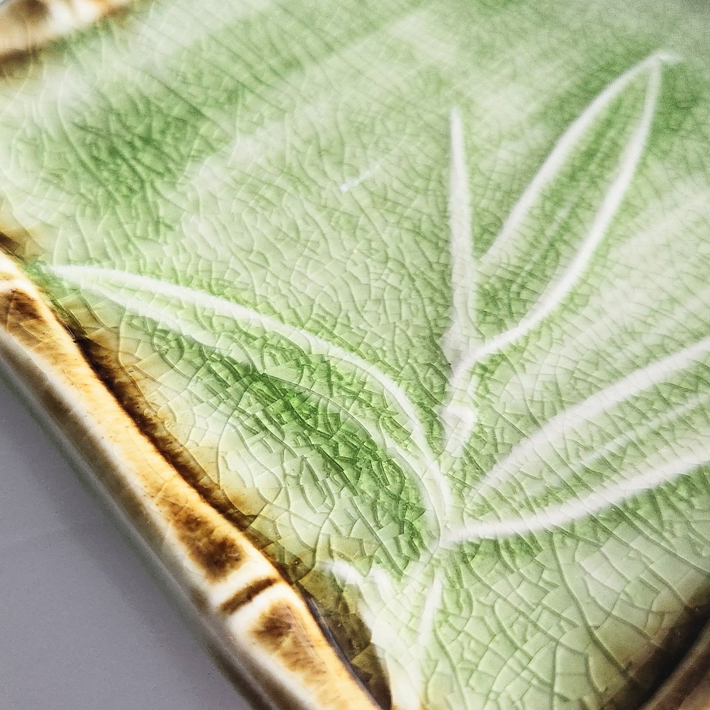 Japanese Bamboo Grass Green Crackle Glaze Square Dishes