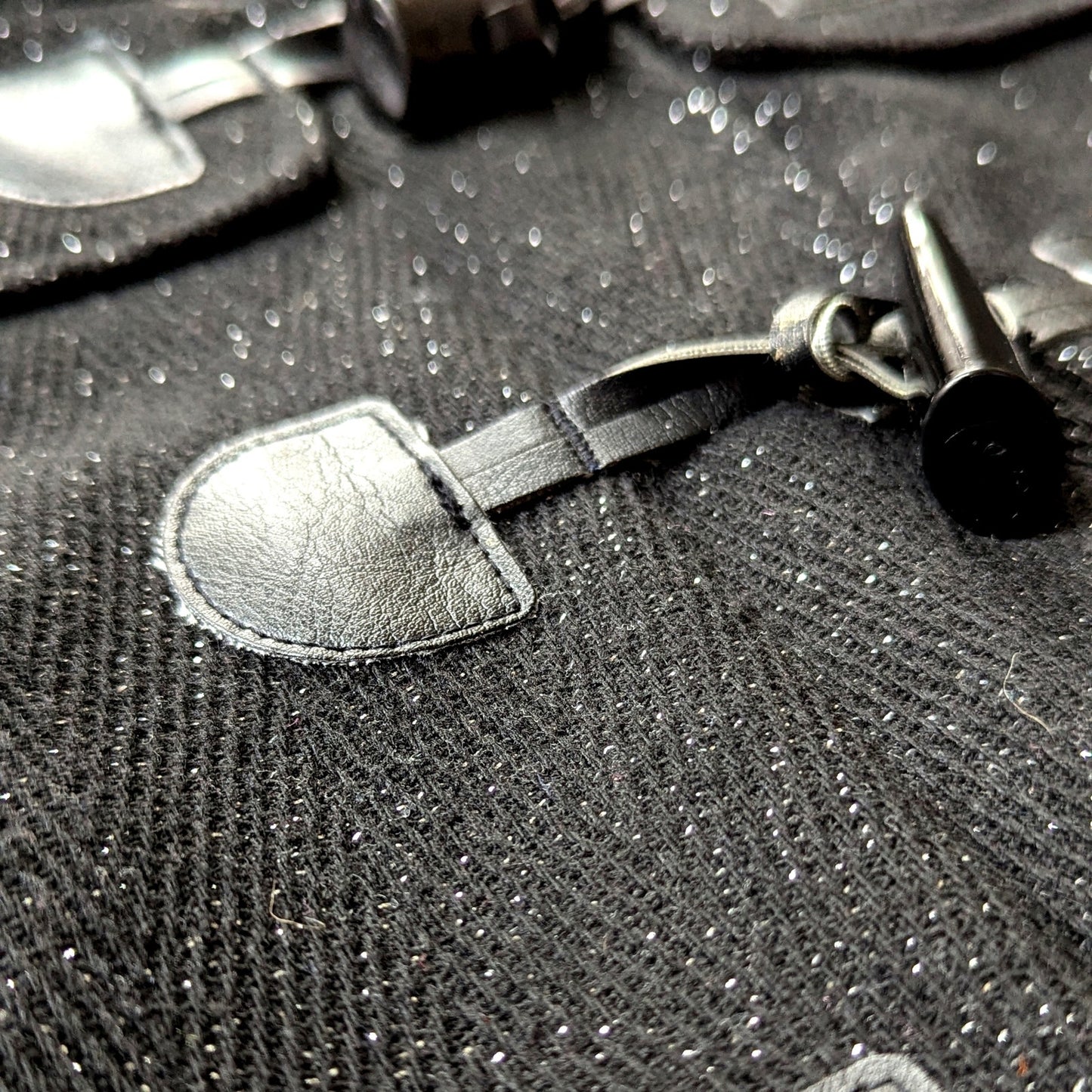 Baby Gap Toddler Girl’s Black Metallic Glitter Hooded Winter Toggle Coat Size 4