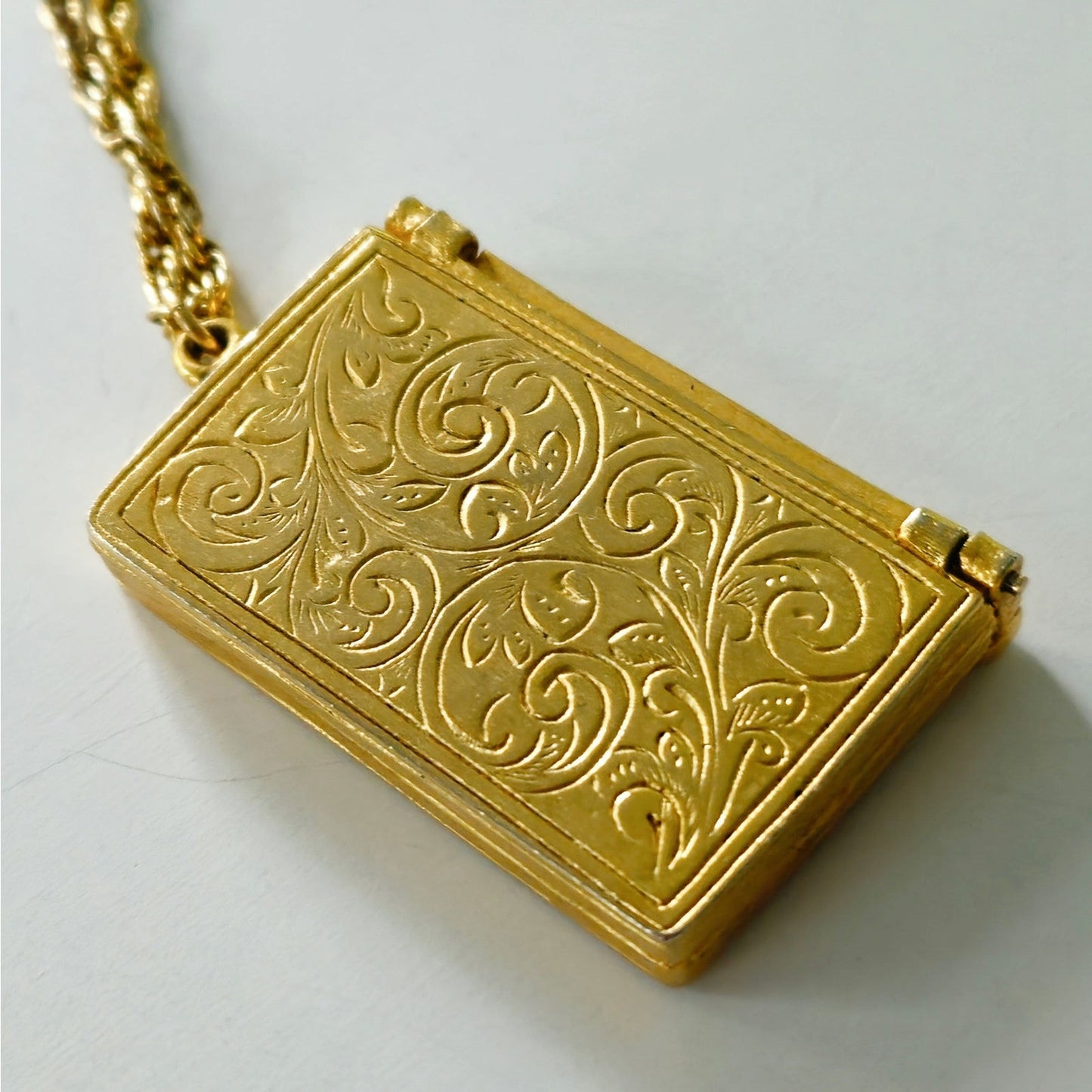 Vintage Gold Tone Envelope Locket Necklace