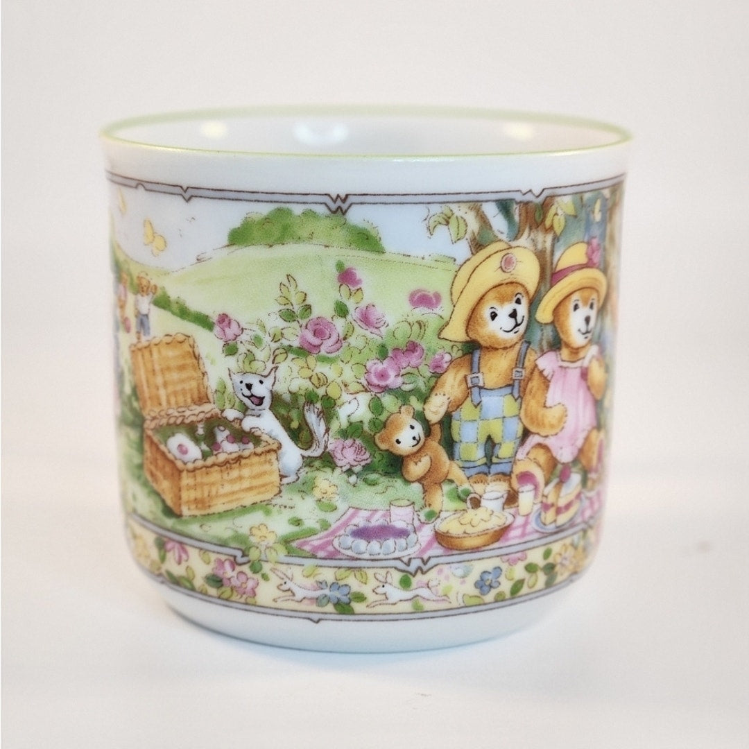 Royal Worcester Fine Porcelain Vintage 1993 Wooster Bear Child’s Cup – Teddy Bears Picnic Collectible Mug – Made in England | Kids Home