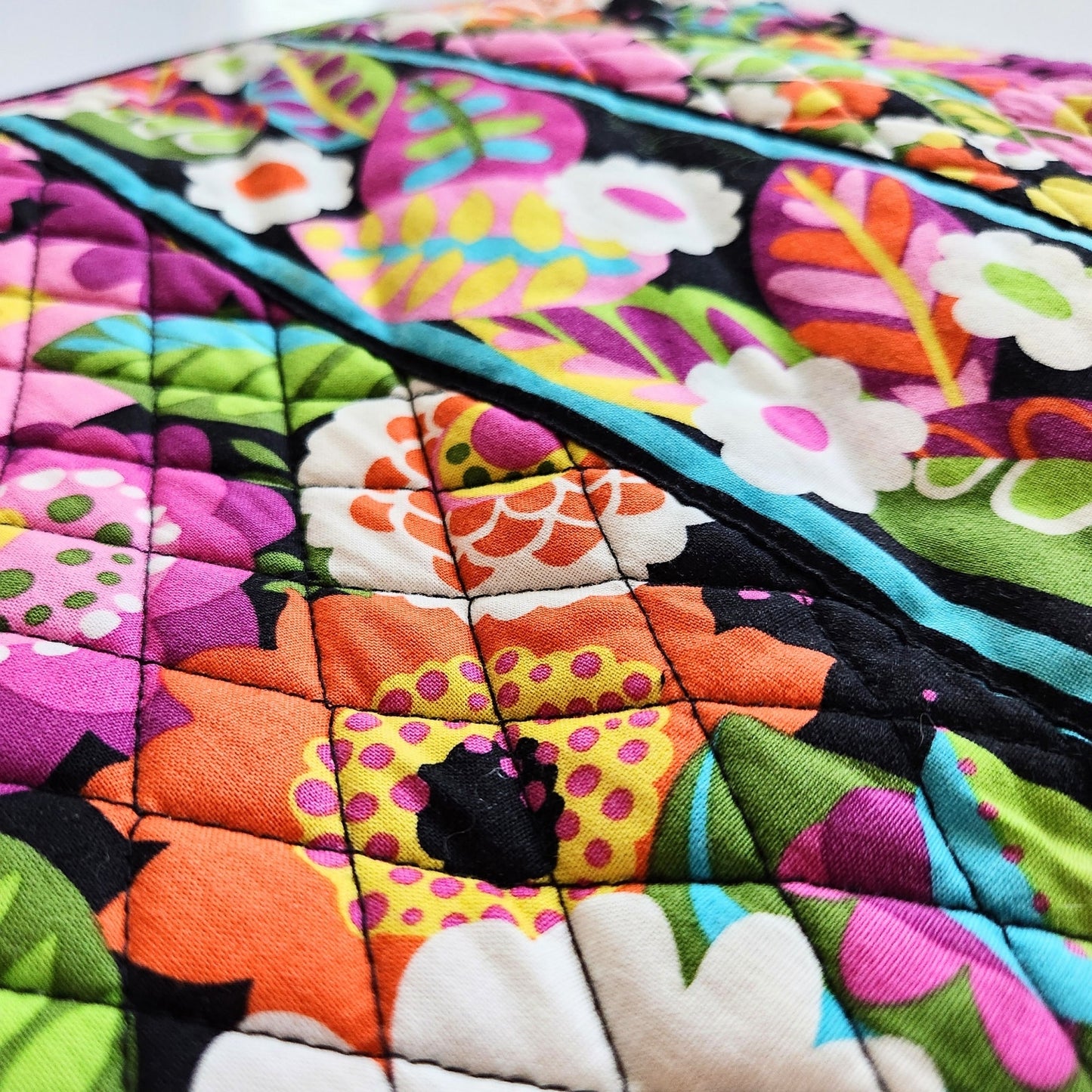 Vera Bradley Va Va Bloom 17" Quilted Laptop Sleeve Case – Bright Floral Print - Women