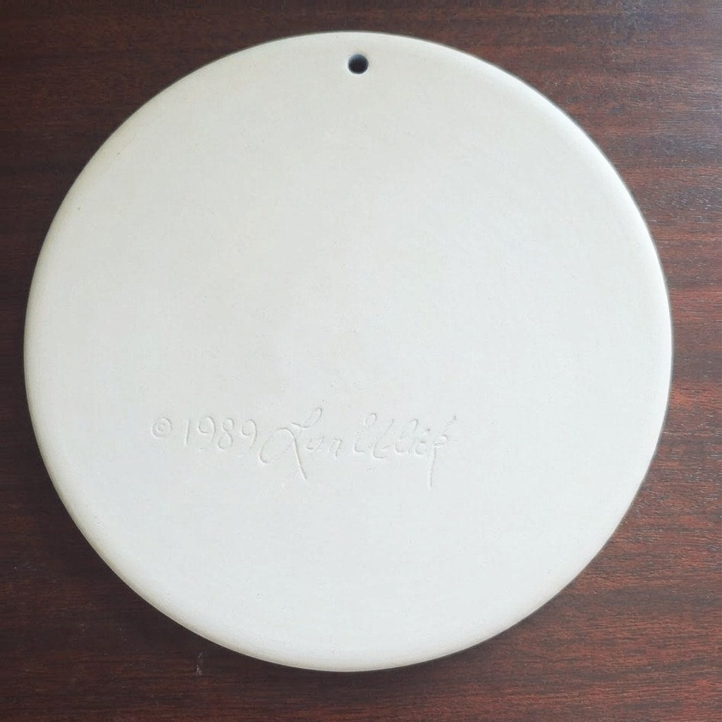 1989 Handmade Stoneware Bread Warmer