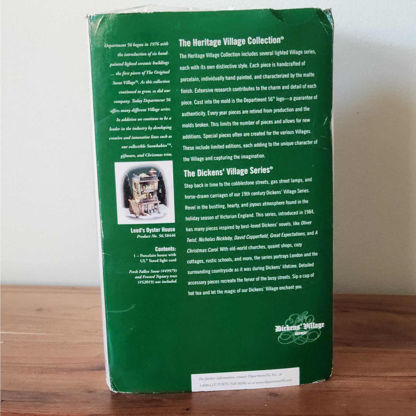 Leed’s Oyster House – Dickens’ Village – Department 56 (1999) - New in Box!