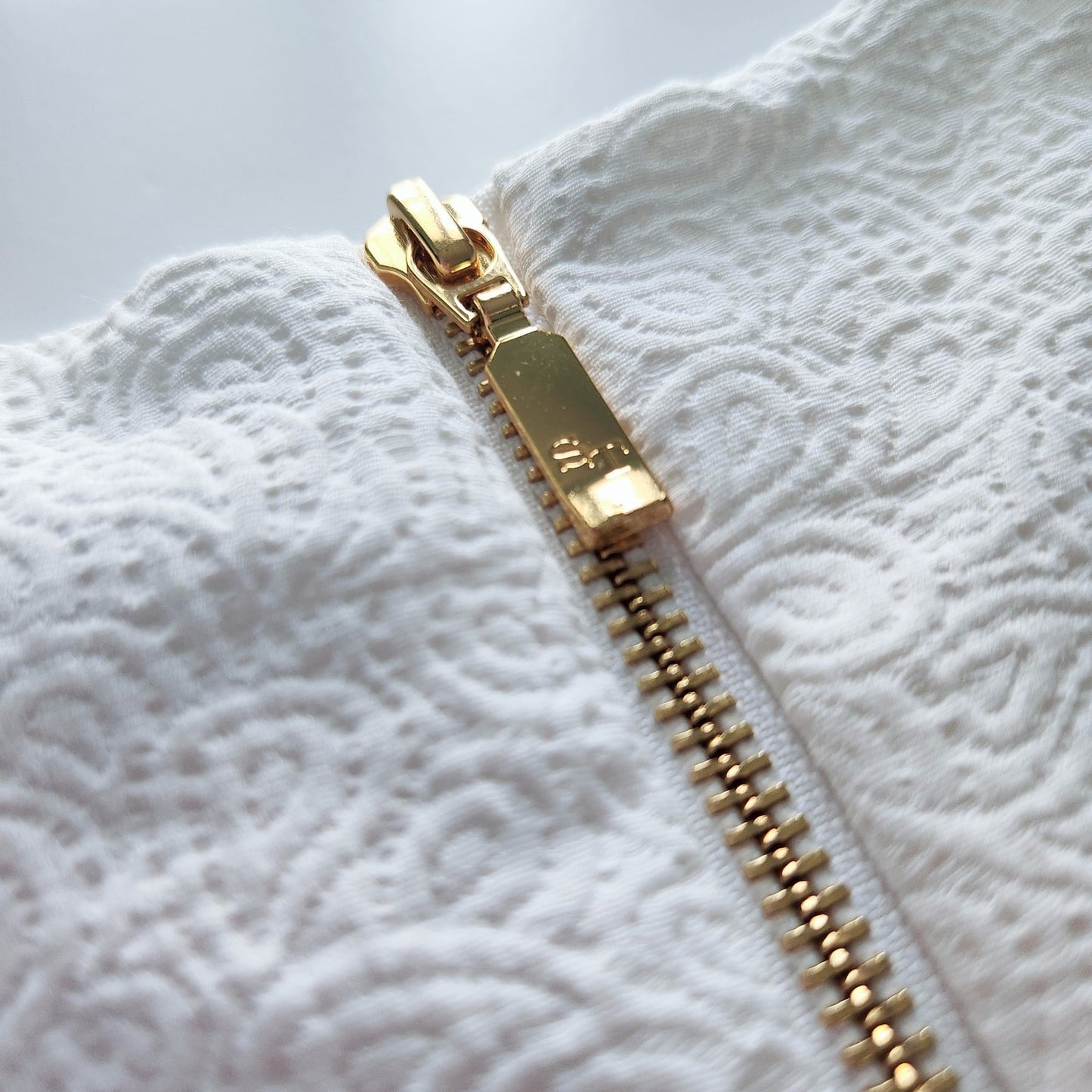 Southern Tide Ivory Matelassé Shift Dress Women’s Size 6 | Sleeveless Pockets Classic Preppy