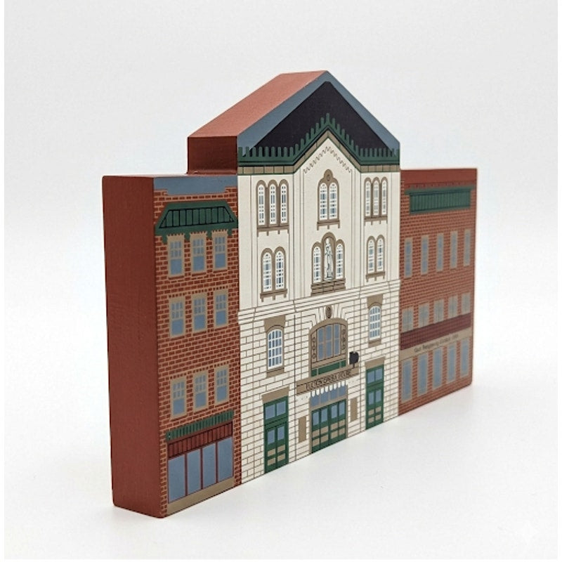 Cat’s Meow Village Fulton Opera House Shelf Sitter
