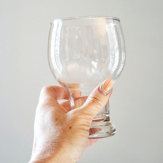 Vintage Federal Glass Beer Goblet – Mid-Century Clear Stemmed Beer Glass, Retro Barware for Craft Beer, Pilsner, or Cocktails - Home Decor