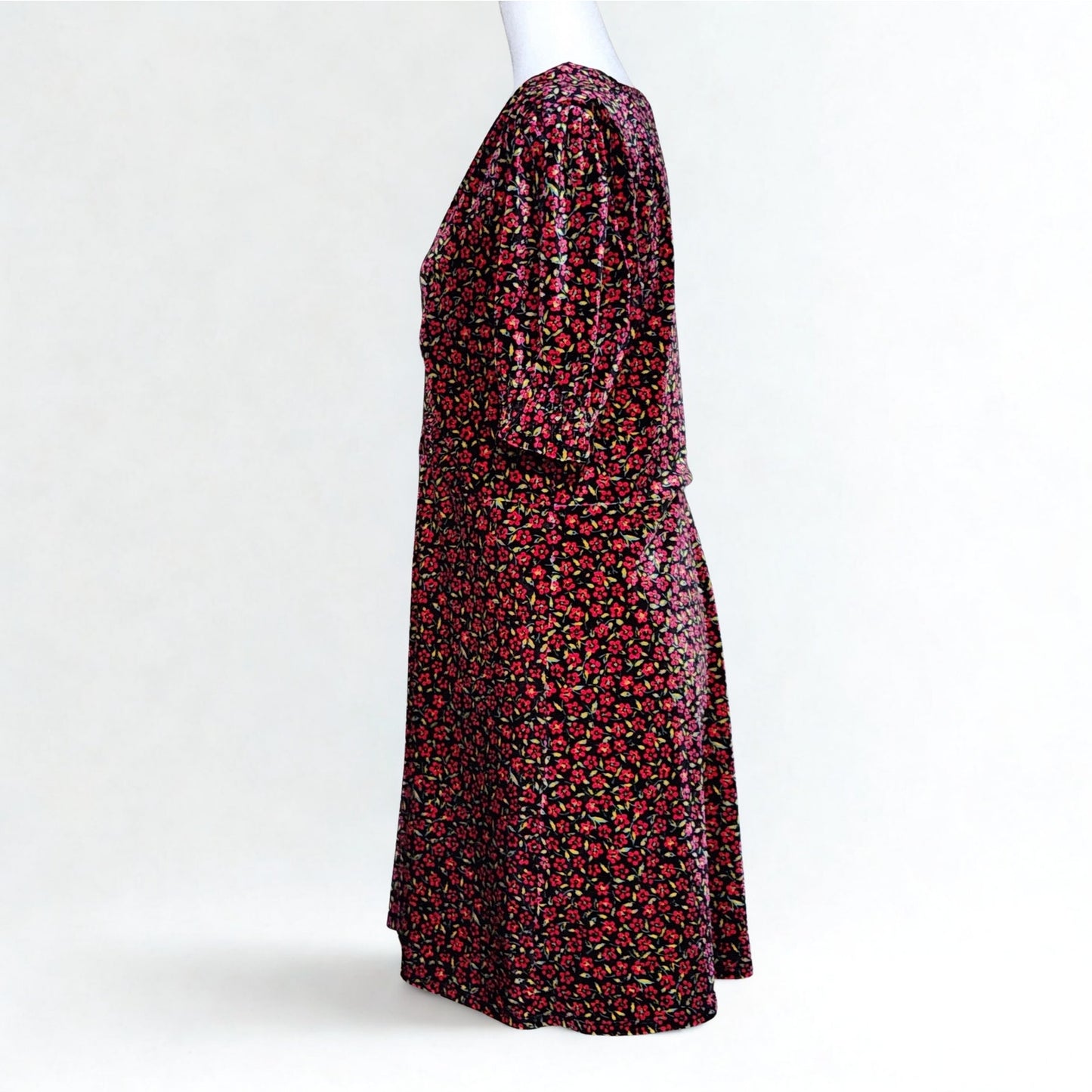 ✨ TOPSHOP “Bizzy Lizzy” Red Velvet Floral Puff Sleeve Tea Dress | Size 12 ✨