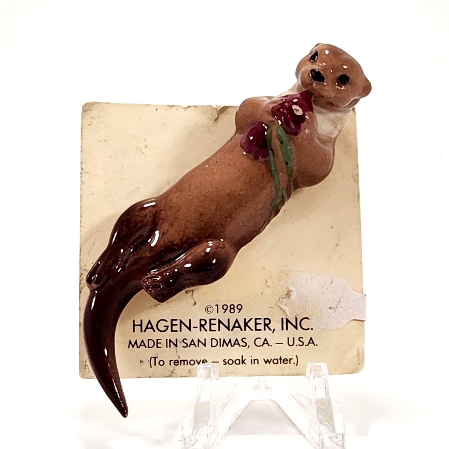Vintage 1989 Hagen-Renaker Otter Figurine with Flowers – Walt Disney Licensed Miniature on Card – Collectible Ceramic Animal