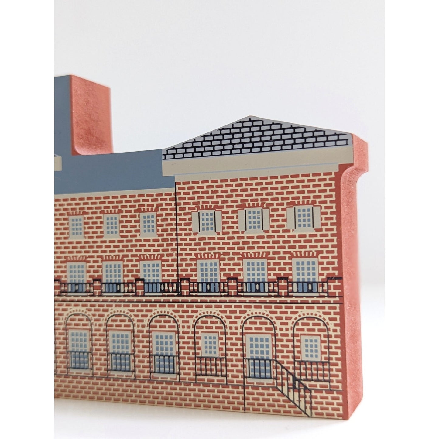 Vintage Cat’s Meow Village Natural Bridge Hotel | 1997 Virginia Shelf Sitter
