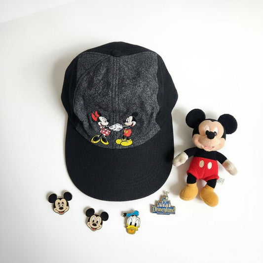 Disney Vintage 1990 Mickey & Minnie Mouse Gray & Black Wool Cap Stretch Fit OS