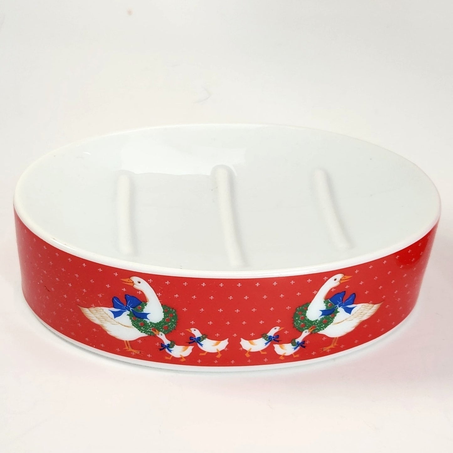 1980s Christmas Goose Bath Set – Soap Dish & Tumbler in Original Box – Red Holiday Goose with Wreath & Blue Bow