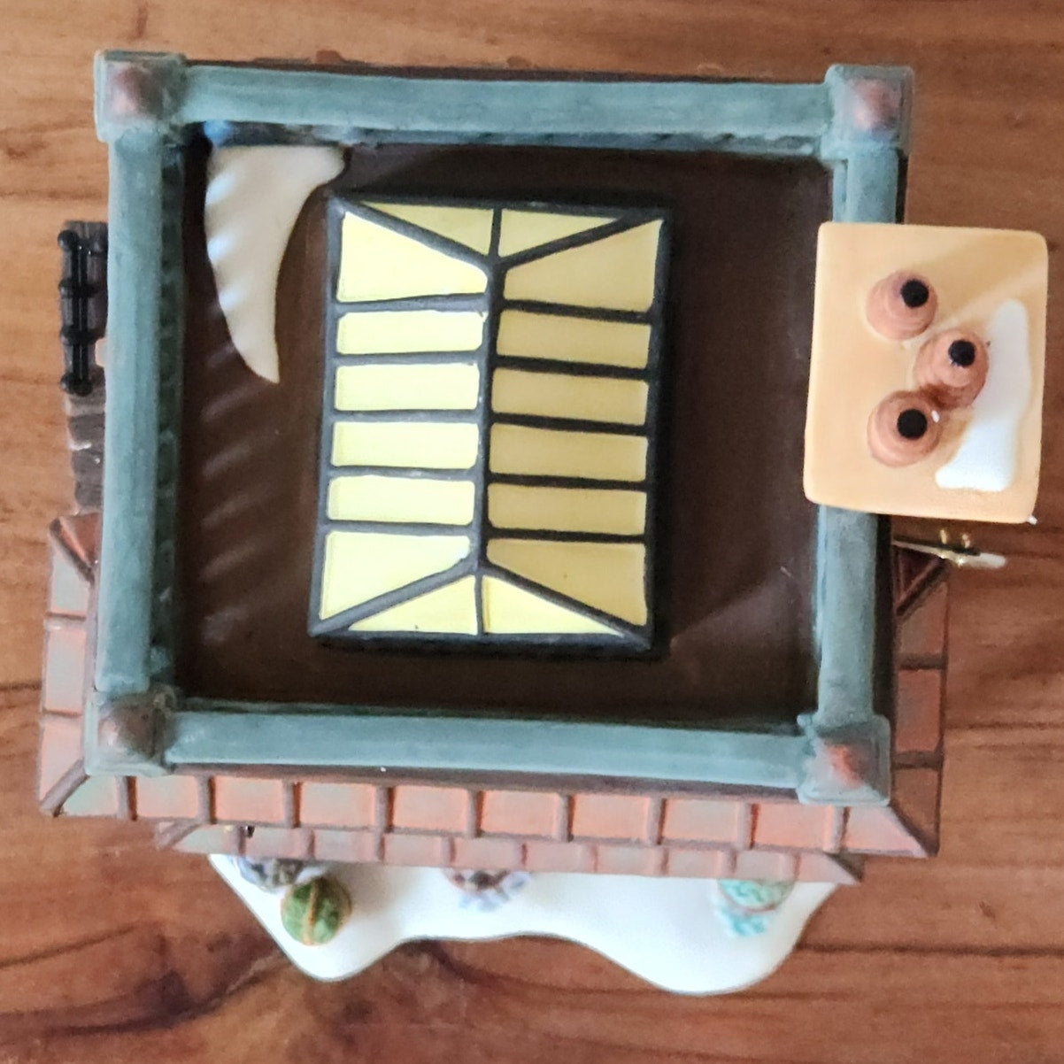 Leed’s Oyster House – Dickens’ Village – Department 56 (1999) - New in Box!