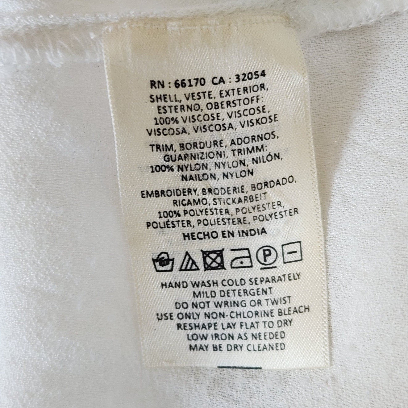 Anthropologie / Leifsdottir White Embroidered Bib-Front Blouse – Women Size 2