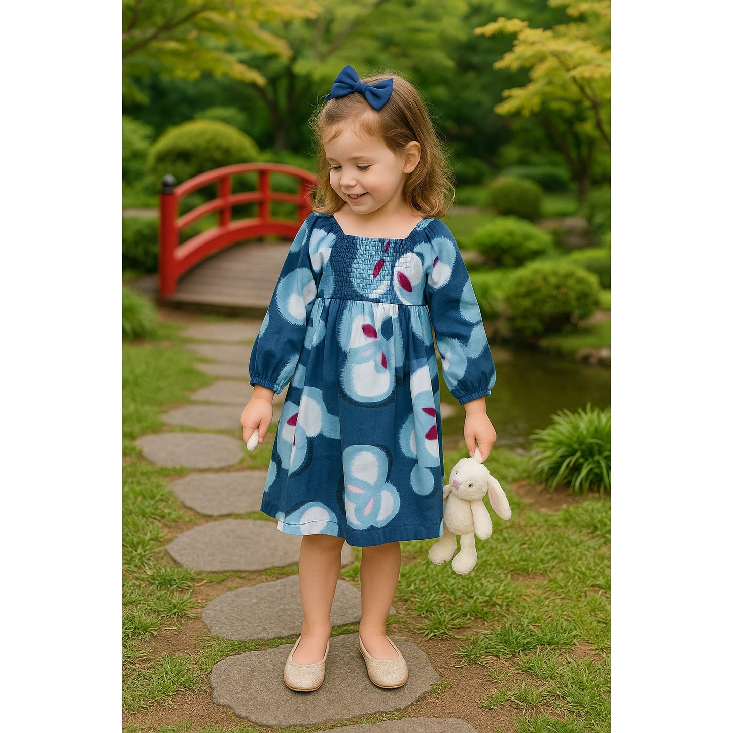 Tea Collection Chiyoku Smocked Dress | Blue Floral Long Sleeve Cotton Poplin | Girls Size 4