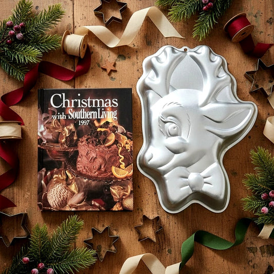 Holiday Baking Gift Bundle – 1988 Wilton Reindeer Cake Pan + Christmas With Southern Living 1997 Book