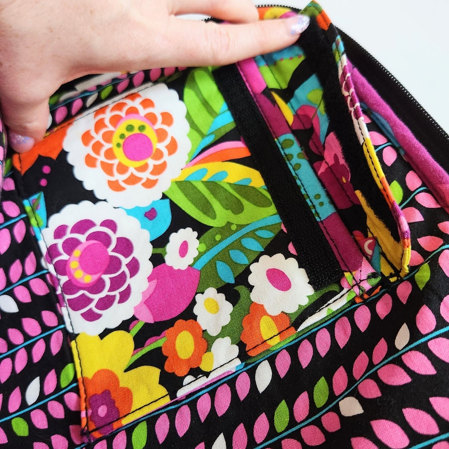 Vera Bradley Va Va Bloom 17" Quilted Laptop Sleeve Case – Bright Floral Print - Women