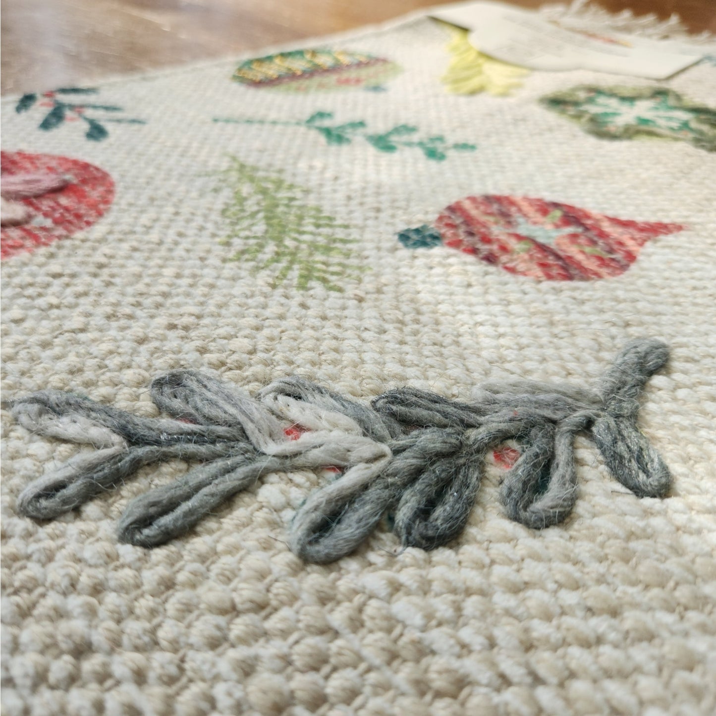 Washable Holiday Ornament Accent Rug | 27″ × 45″ (NWT)