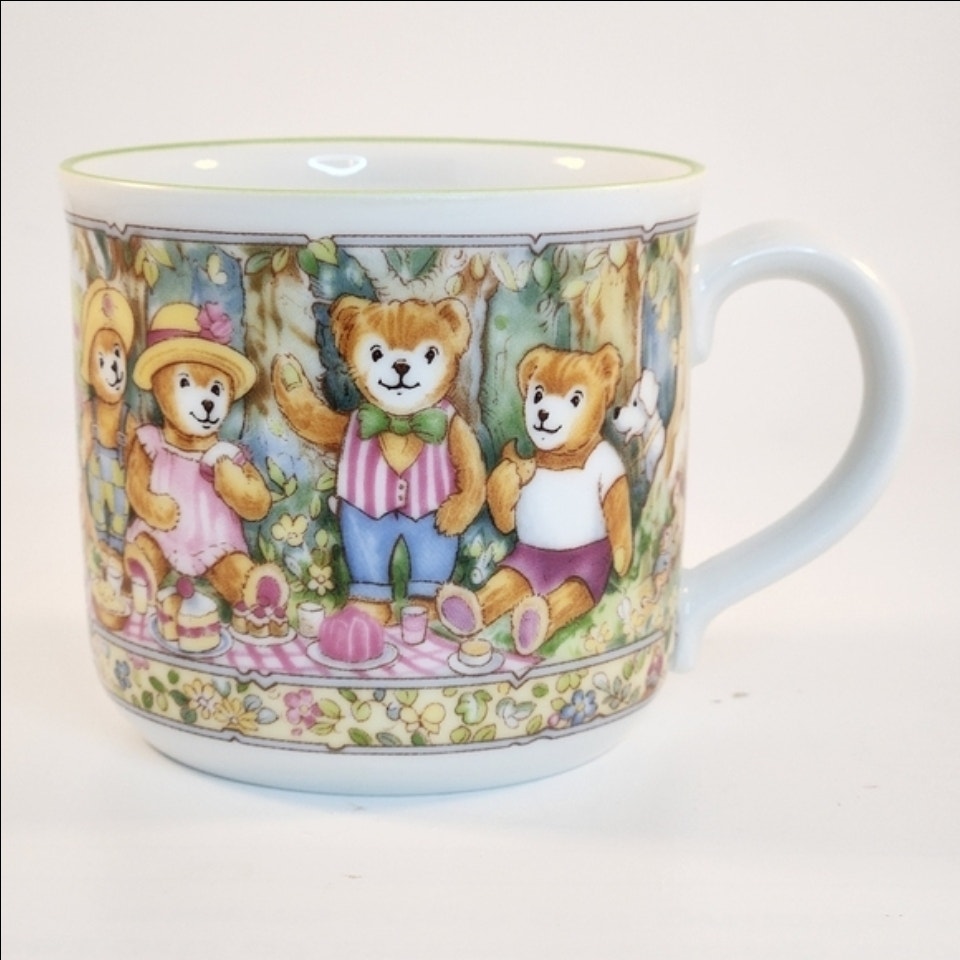 Royal Worcester Fine Porcelain Vintage 1993 Wooster Bear Child’s Cup – Teddy Bears Picnic Collectible Mug – Made in England | Kids Home