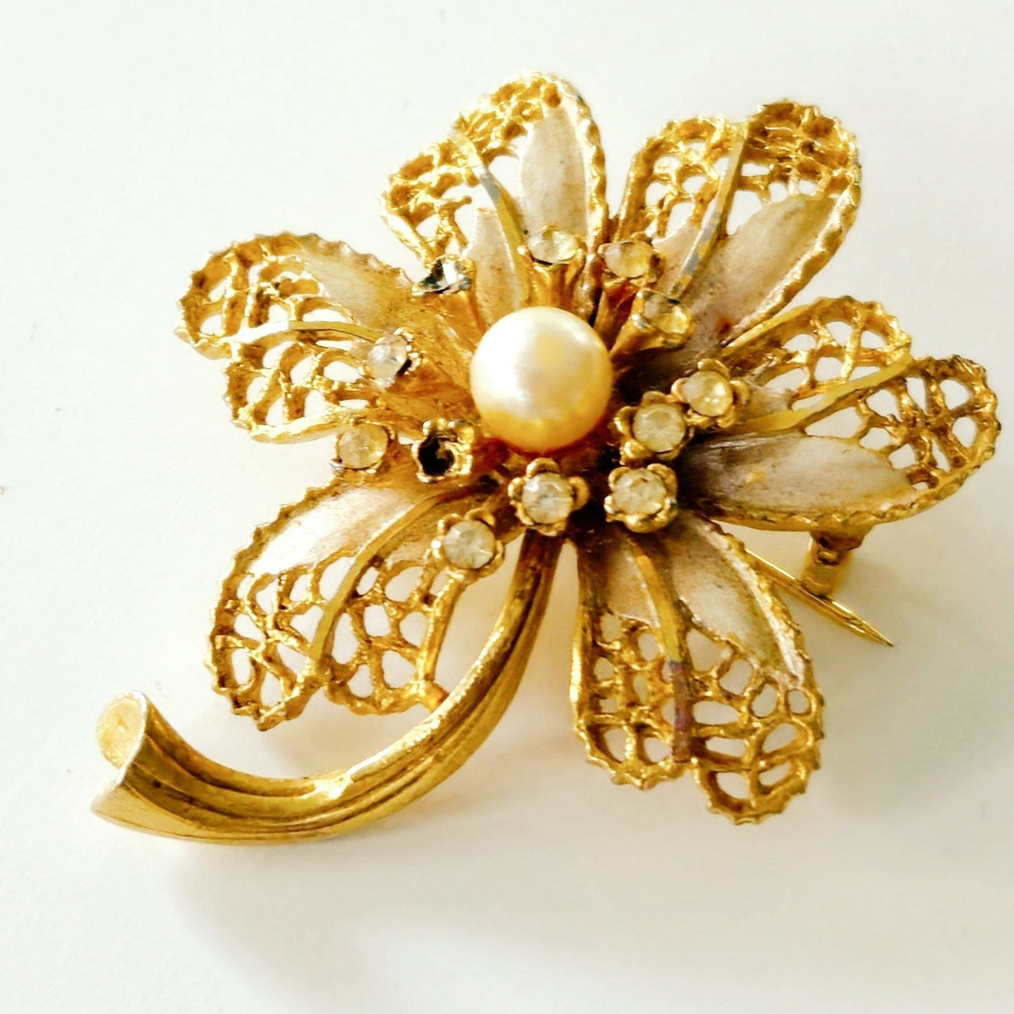 Vintage Mid Century BSK Gold Tone Filigree Pearl & Rhinestone Flower Brooch