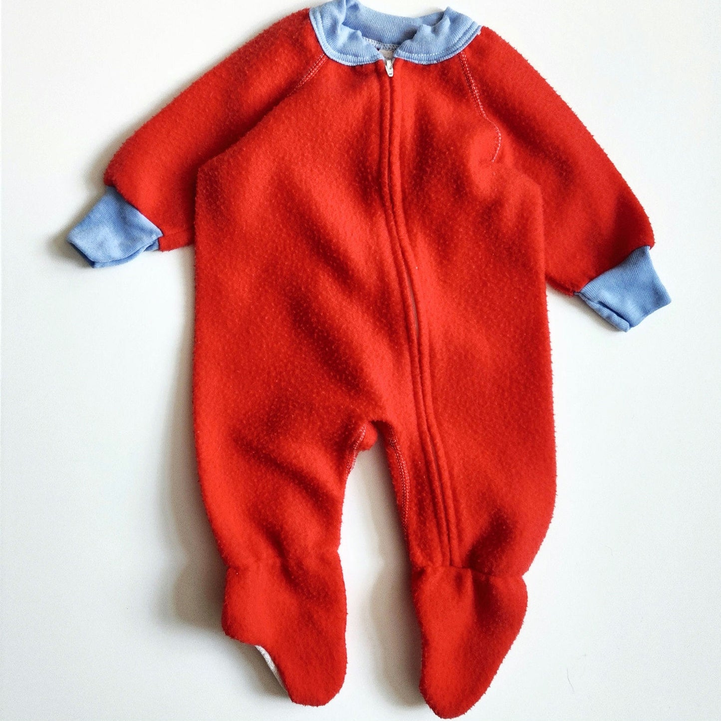 Vintage 1980s Gerber Red Fleece Infant Sleeper – Footed Baby Pajamas with Blue Trim | Zip Closure | Made in USA | Size 7-12 Months